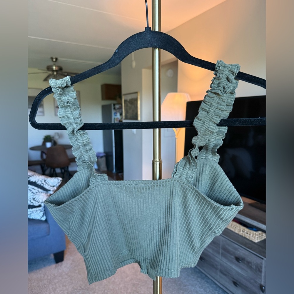 Backyard Roses Olive Green Ruffle Dacey Top Size Small - Picture 7 of 10